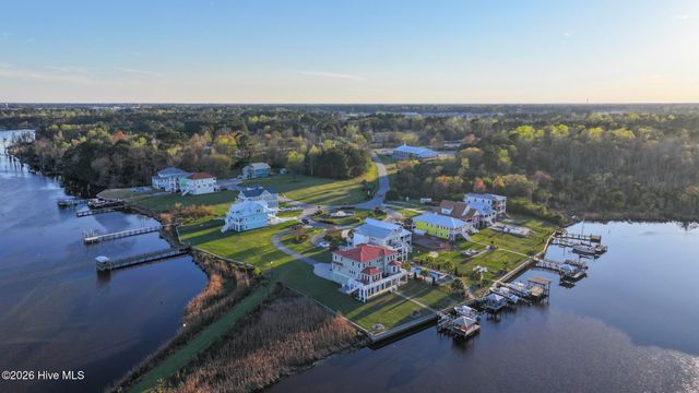 146 Laguna Bay Drive, Jacksonville, NC 28540