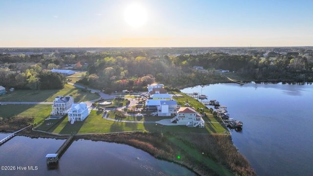 146 Laguna Bay Drive, Jacksonville, NC 28540