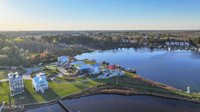 146 Laguna Bay Drive, Jacksonville, NC 28540