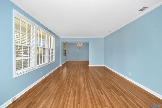 121 Westbury Drive SW, Huntsville, AL 35802
