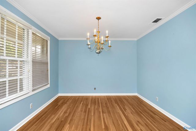 121 Westbury Drive SW, Huntsville, AL 35802