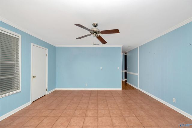 121 Westbury Drive SW, Huntsville, AL 35802