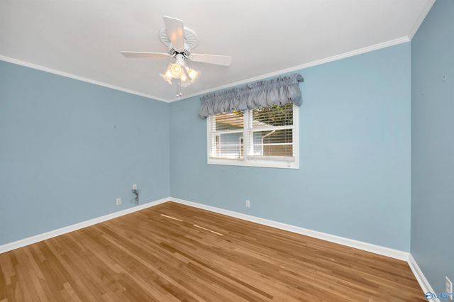 121 Westbury Drive SW, Huntsville, AL 35802
