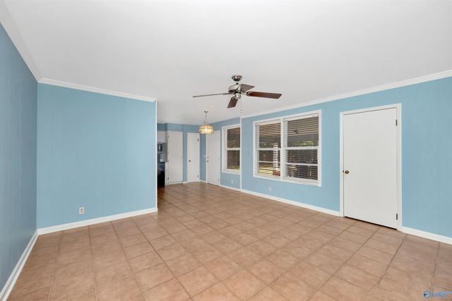 121 Westbury Drive SW, Huntsville, AL 35802