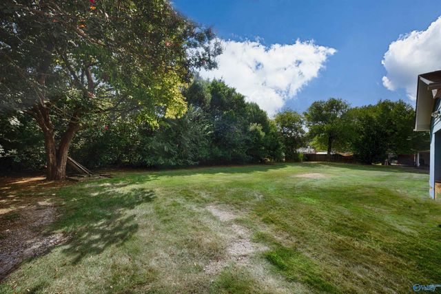 121 Westbury Drive SW, Huntsville, AL 35802