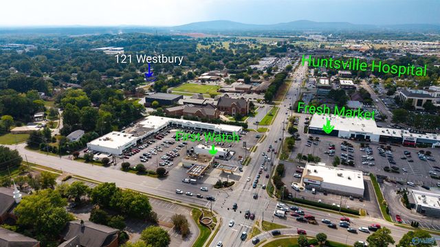 121 Westbury Drive SW, Huntsville, AL 35802