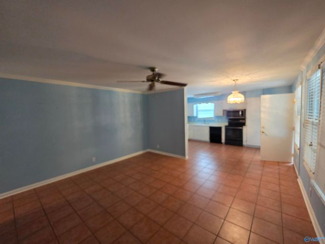 121 Westbury Drive SW, Huntsville, AL 35802