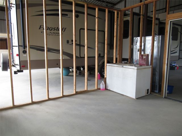 7483 County Road 3223, Lone Oak, TX 75453