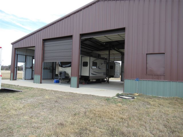 7483 County Road 3223, Lone Oak, TX 75453