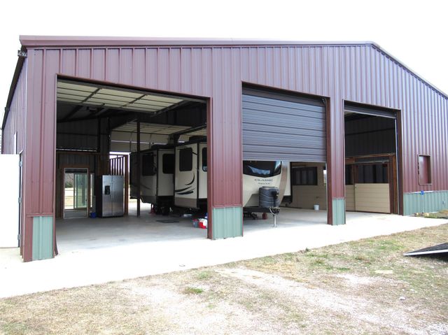 7483 County Road 3223, Lone Oak, TX 75453