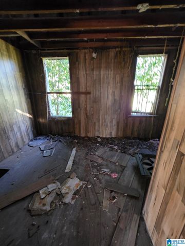 292 12TH AVENUE, Midfield, AL 35228