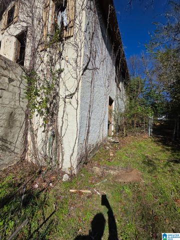 292 12TH AVENUE, Midfield, AL 35228