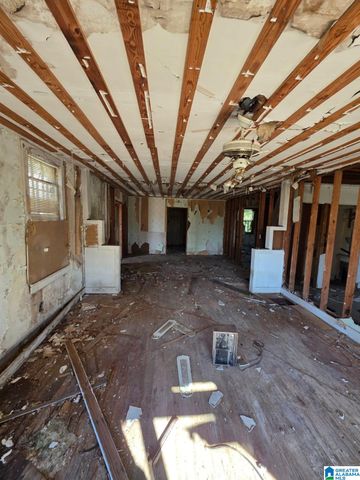 292 12TH AVENUE, Midfield, AL 35228