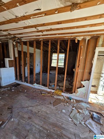 292 12TH AVENUE, Midfield, AL 35228