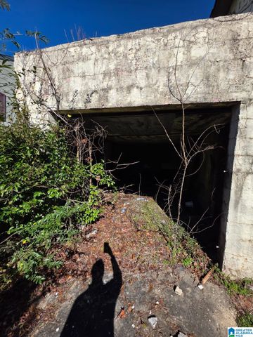 292 12TH AVENUE, Midfield, AL 35228