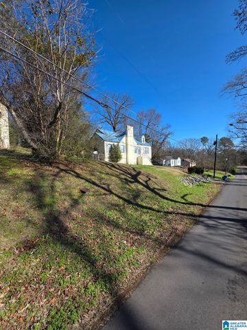 292 12TH AVENUE, Midfield, AL 35228