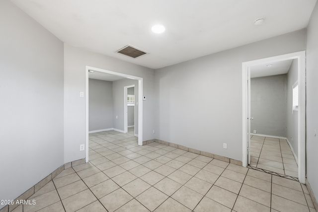 5206 W Ocotillo Road Apt B, Glendale, AZ 85301