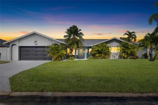 1449 48TH AVENUE NE, St Petersburg, FL 33703