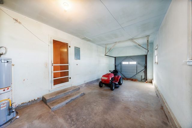 449 Olde Towne Road, Paradise, TX 76073