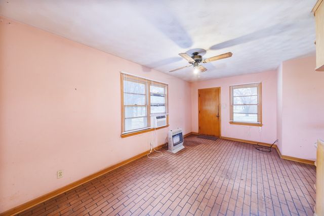 449 Olde Towne Road, Paradise, TX 76073