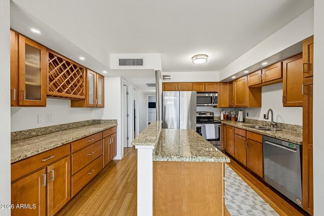 1225 E MEDLOCK Drive 207, Phoenix, AZ 85014