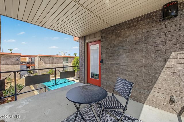1225 E MEDLOCK Drive 207, Phoenix, AZ 85014