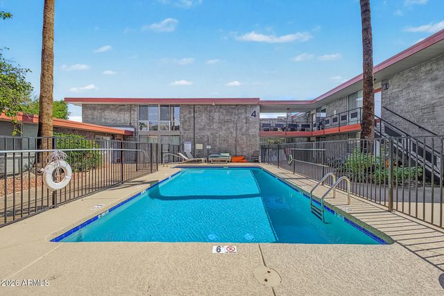 1225 E MEDLOCK Drive 207, Phoenix, AZ 85014