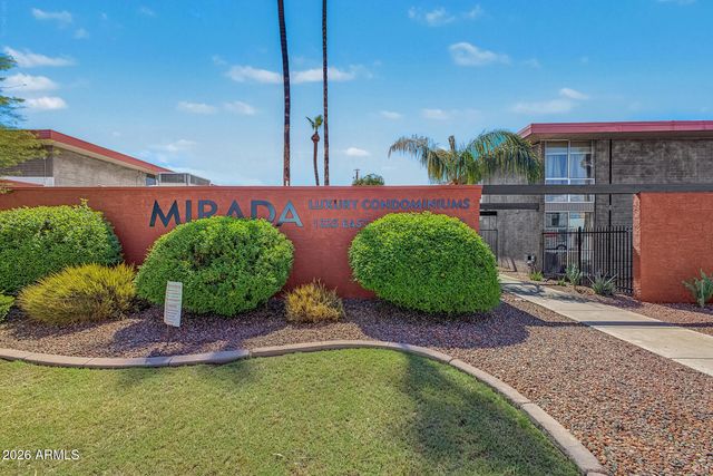 1225 E MEDLOCK Drive 207, Phoenix, AZ 85014