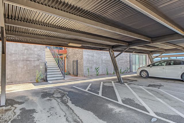 1225 E MEDLOCK Drive 207, Phoenix, AZ 85014