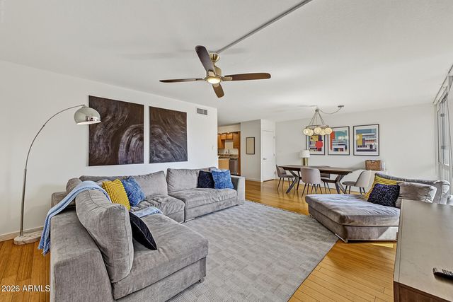 1225 E MEDLOCK Drive 207, Phoenix, AZ 85014