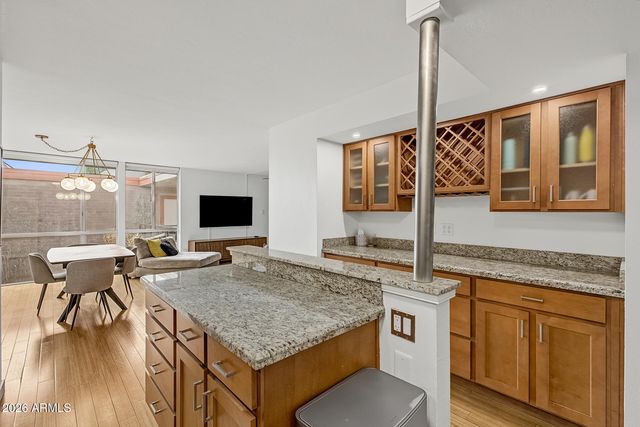 1225 E MEDLOCK Drive 207, Phoenix, AZ 85014