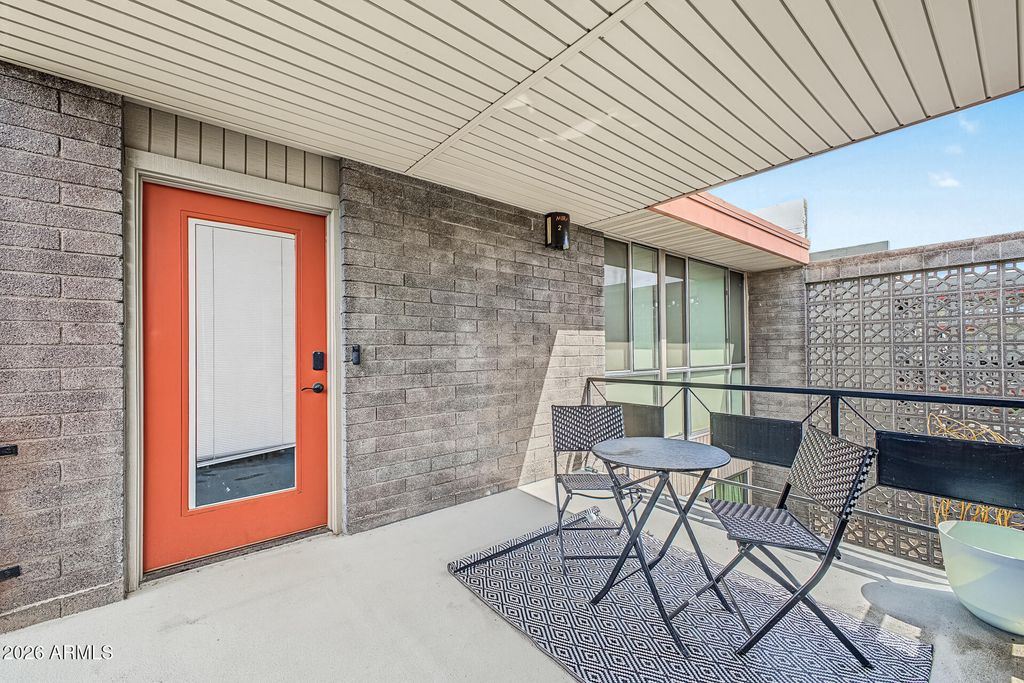 1225 E MEDLOCK Drive 207, Phoenix, AZ 85014