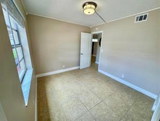 10008 TWIN LAKES Drive 36-A, Coral Springs, FL 33071