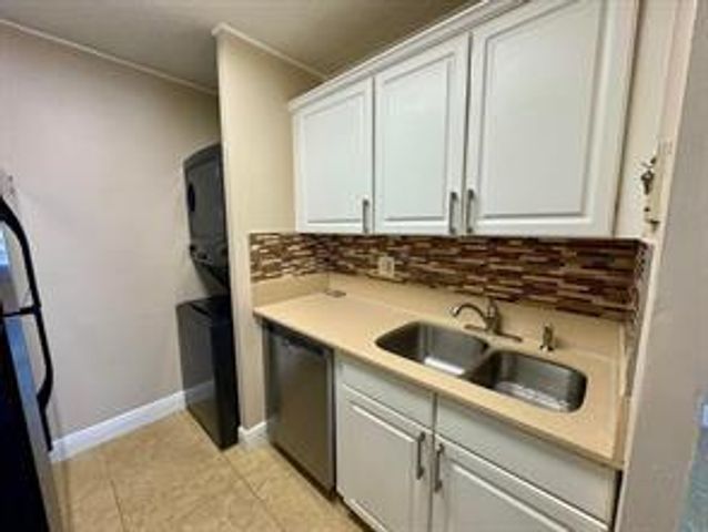 10008 TWIN LAKES Drive 36-A, Coral Springs, FL 33071