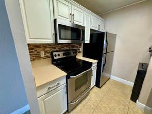 10008 TWIN LAKES Drive 36-A, Coral Springs, FL 33071
