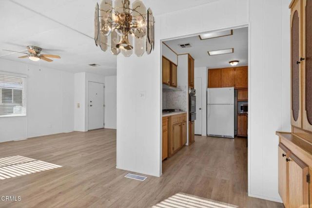 6 Wisteria 6, Ventura, CA 93004