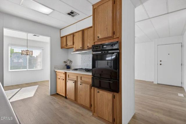 6 Wisteria 6, Ventura, CA 93004