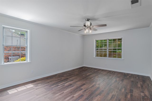 8406 Creswell Road, Shreveport, LA 71106