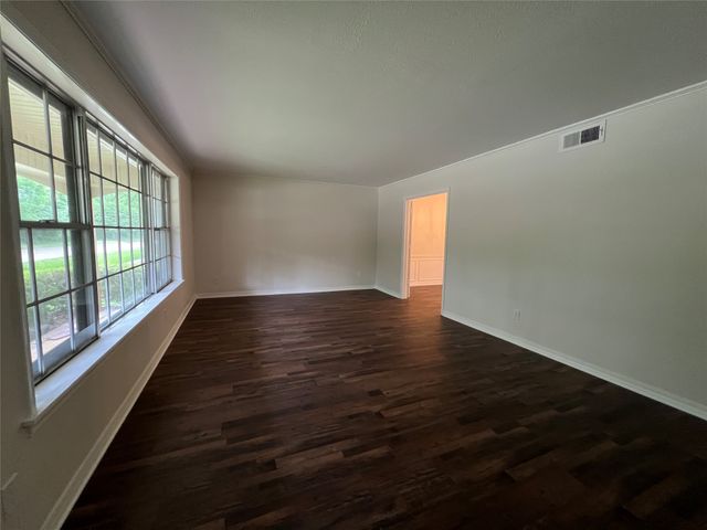8406 Creswell Road, Shreveport, LA 71106