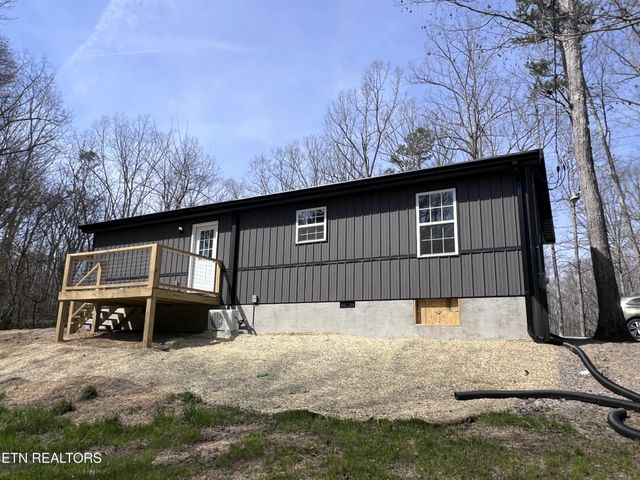 116 Joe Voiles Rd, Jamestown, TN 38556