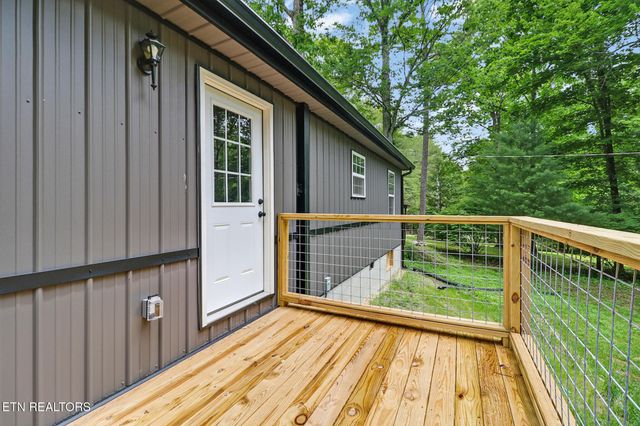 116 Joe Voiles Rd, Jamestown, TN 38556