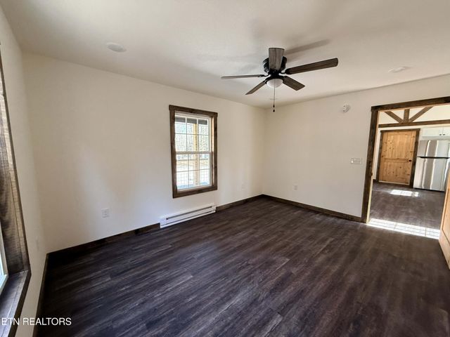 116 Joe Voiles Rd, Jamestown, TN 38556