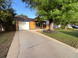 6226 Valley Castle, San Antonio, TX 78250