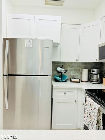 3320 Olympic DR 114, Naples, FL 34105