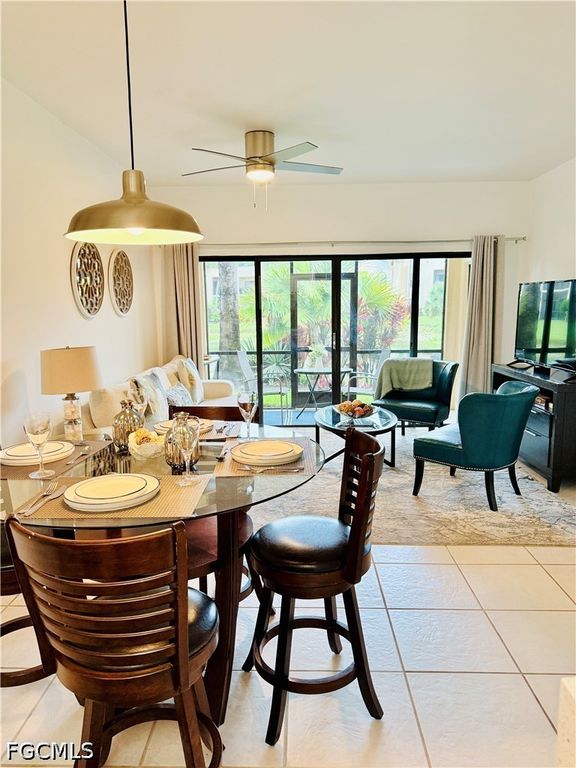 3320 Olympic DR 114, Naples, FL 34105