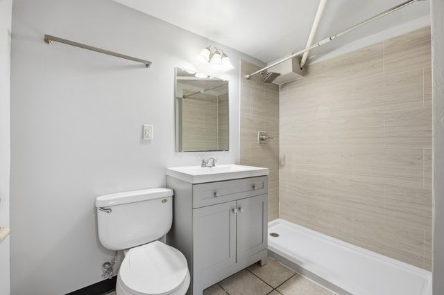 1210 14th Street S, Moorhead, MN 56560