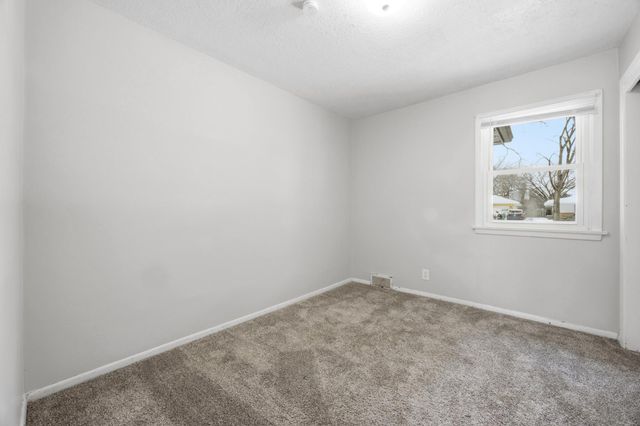 1210 14th Street S, Moorhead, MN 56560