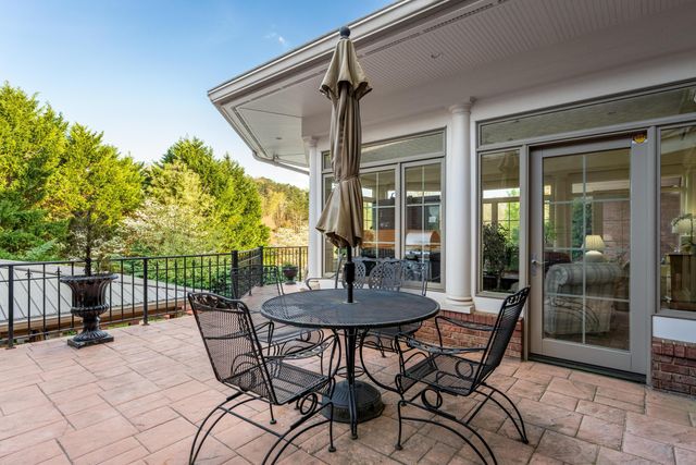 5636 Mountain Breeze Drive, Chattanooga, TN 37421