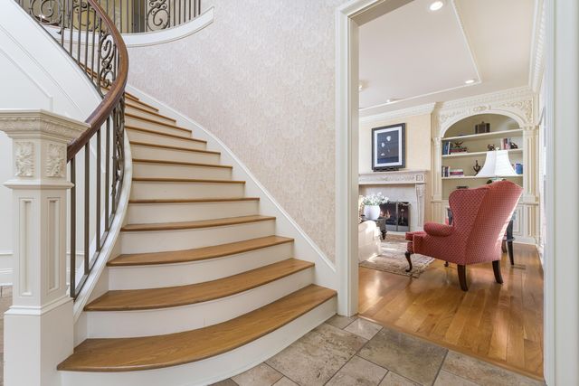 5636 Mountain Breeze Drive, Chattanooga, TN 37421
