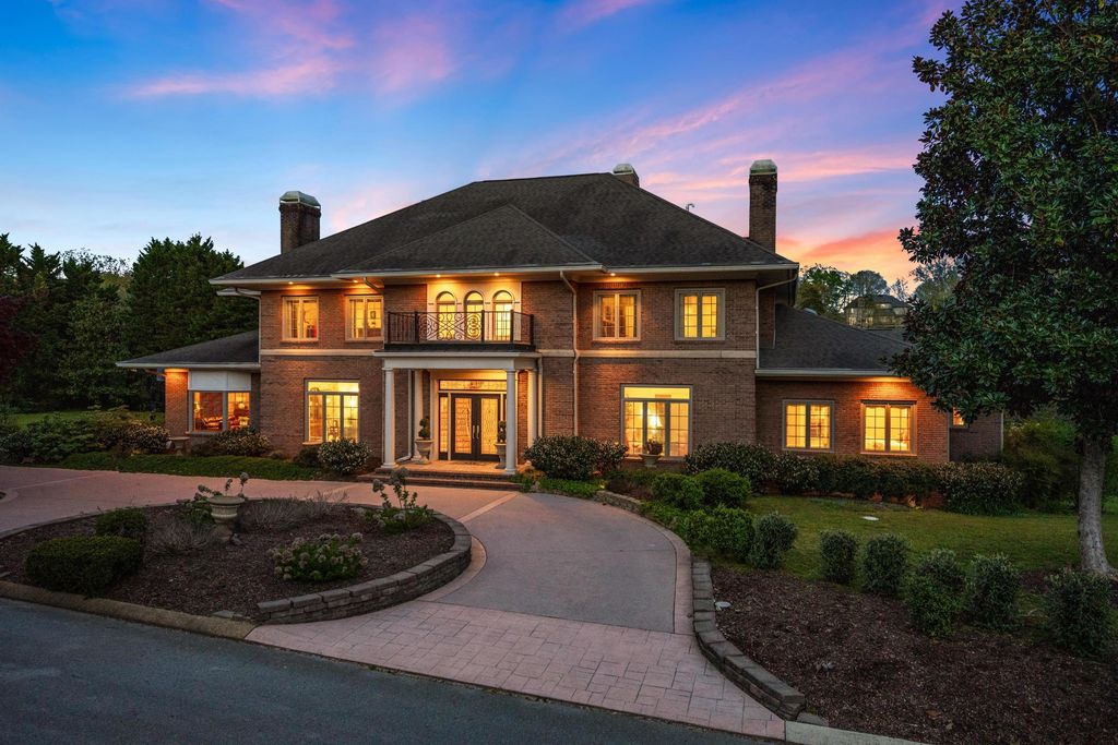 5636 Mountain Breeze Drive, Chattanooga, TN 37421